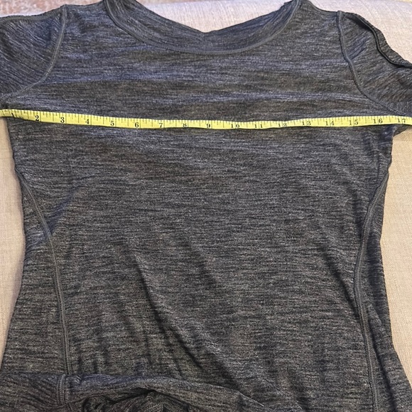 Lululemon Athletica Gray Fitted Long Sleeve Top - Good used condition - Picture 8 of 10